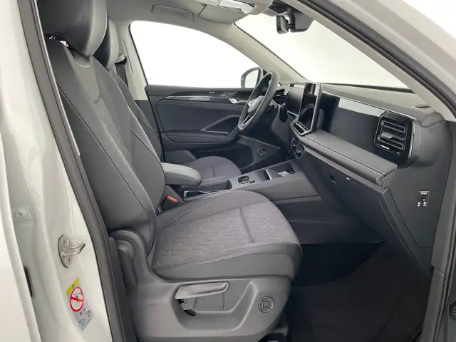 Volkswagen Tiguan view 10