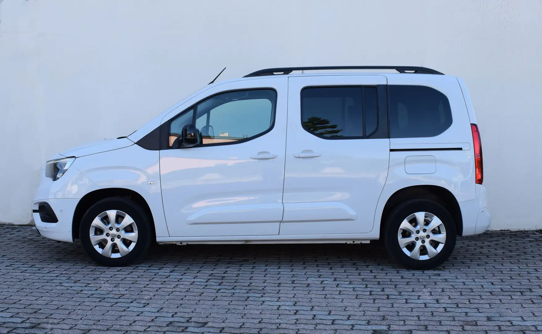 Opel Combo-e Life Blanc - 2