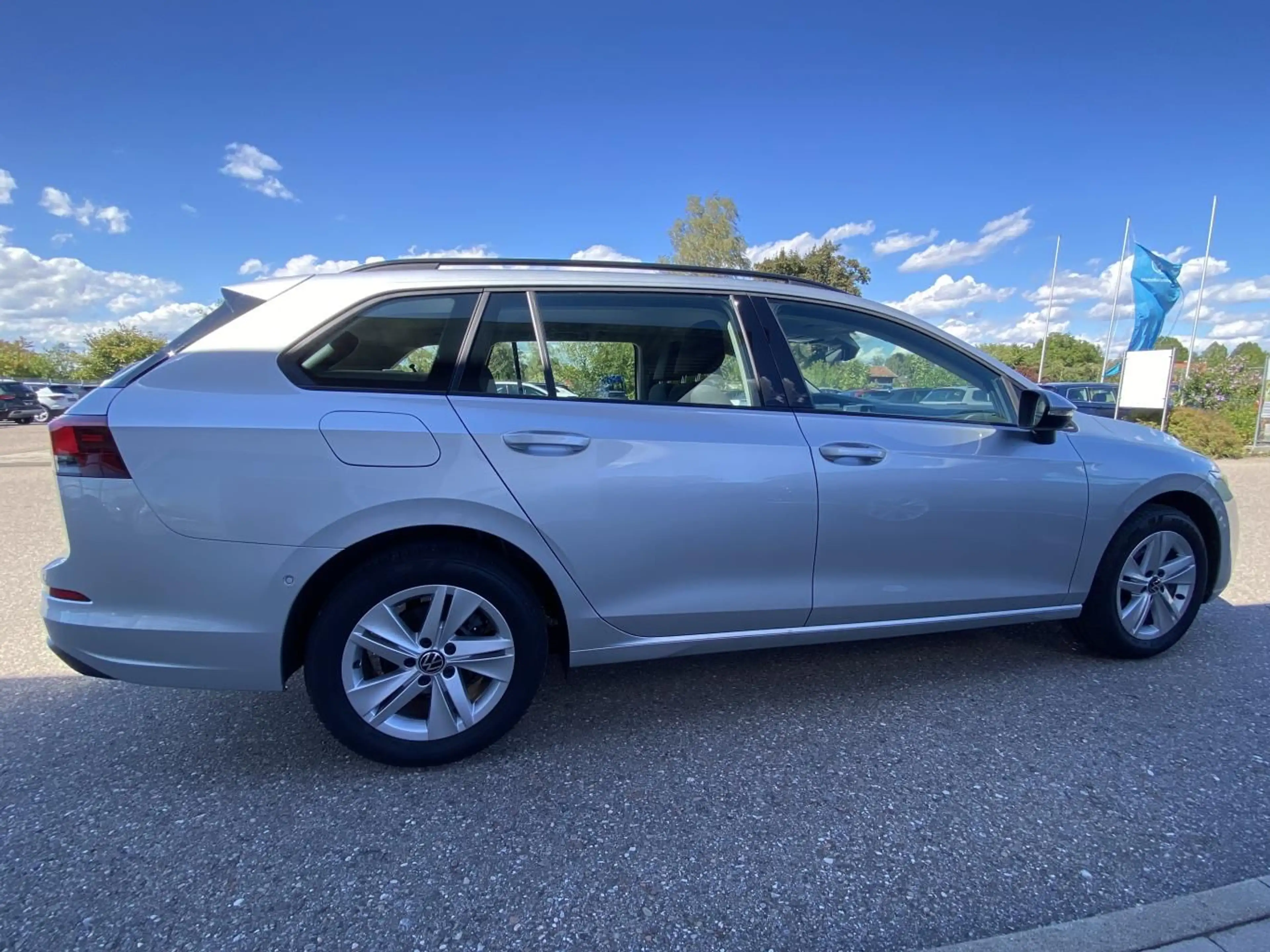 Volkswagen Golf Variant 1.5 TSI Life ACC+APP-CONNECT+ACTIVE — photo 5