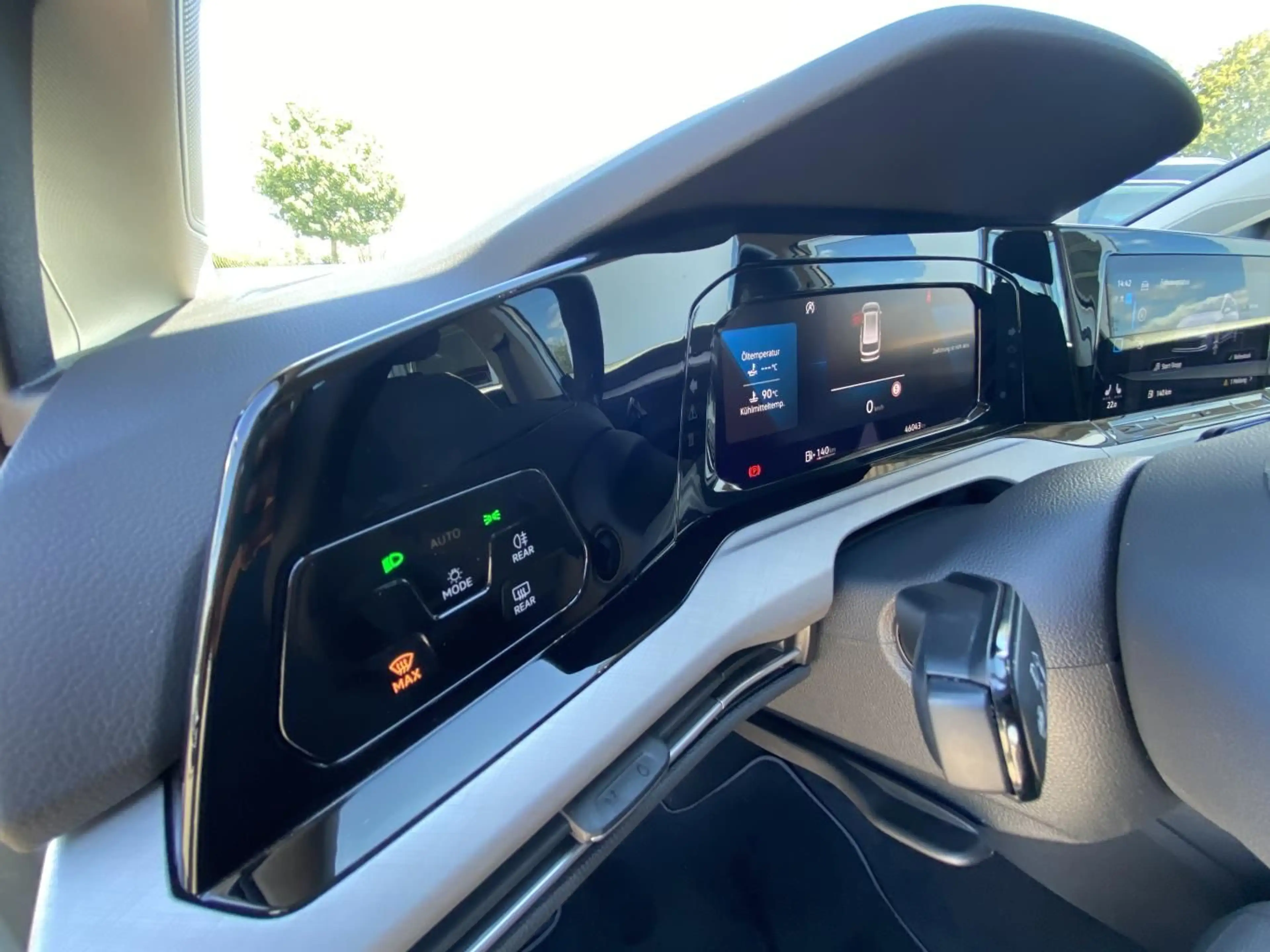 Volkswagen Golf Variant 1.5 TSI Life ACC+APP-CONNECT+ACTIVE — photo 9