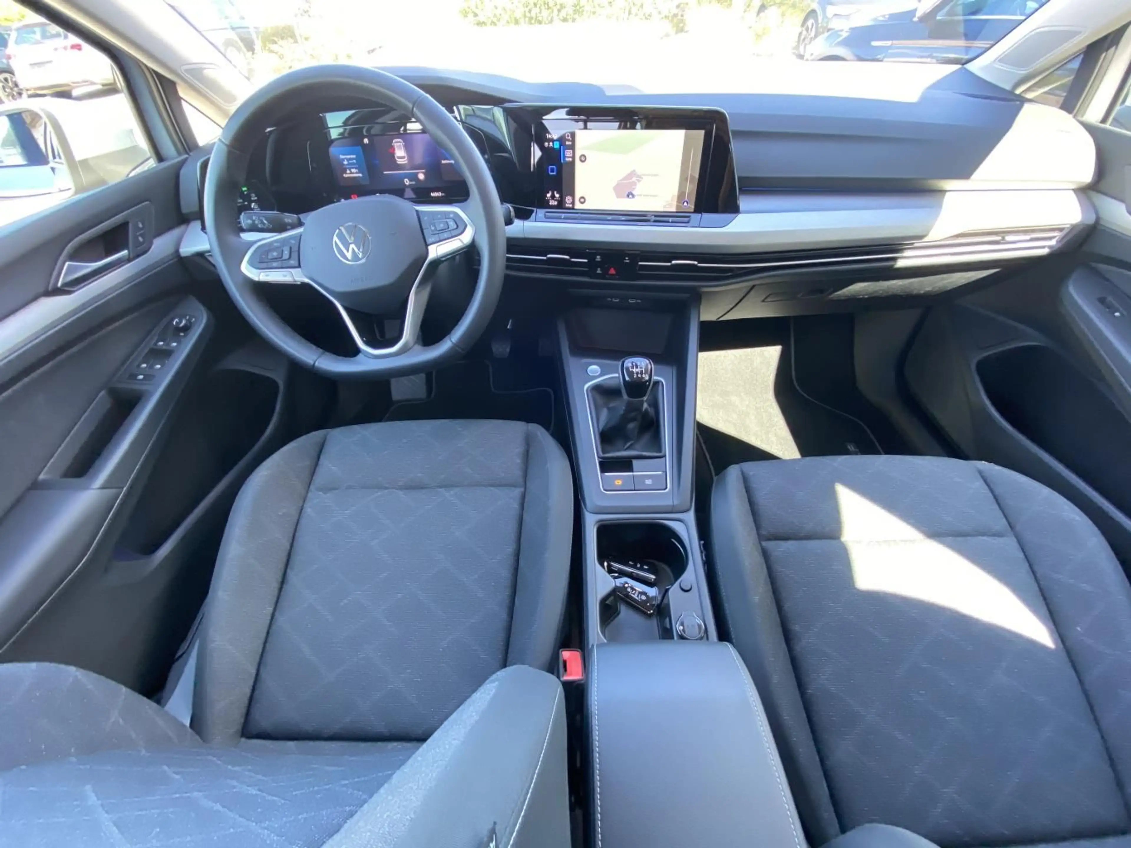 Volkswagen Golf Variant 1.5 TSI Life ACC+APP-CONNECT+ACTIVE — photo 13