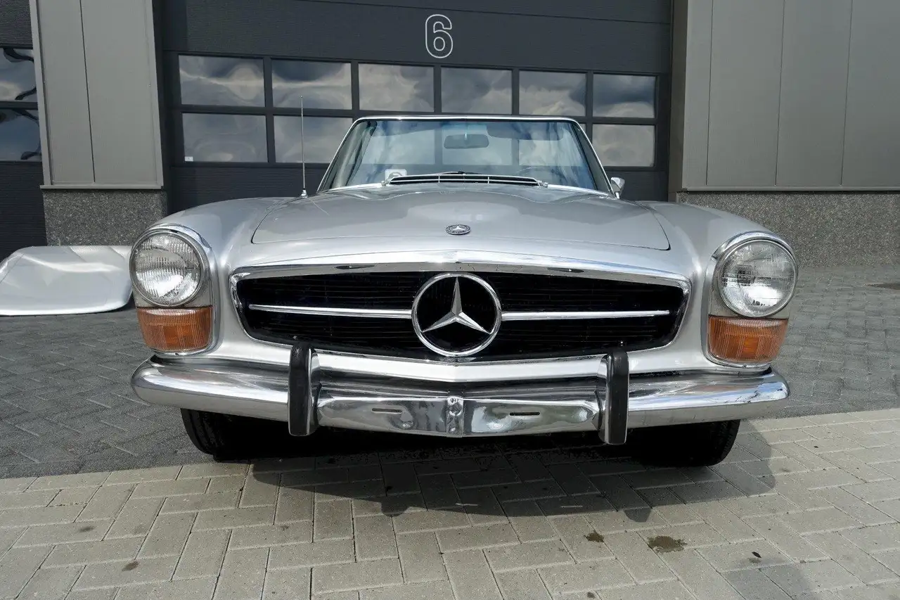 Mercedes-Benz SL 280 W113 Pagode, foto 4