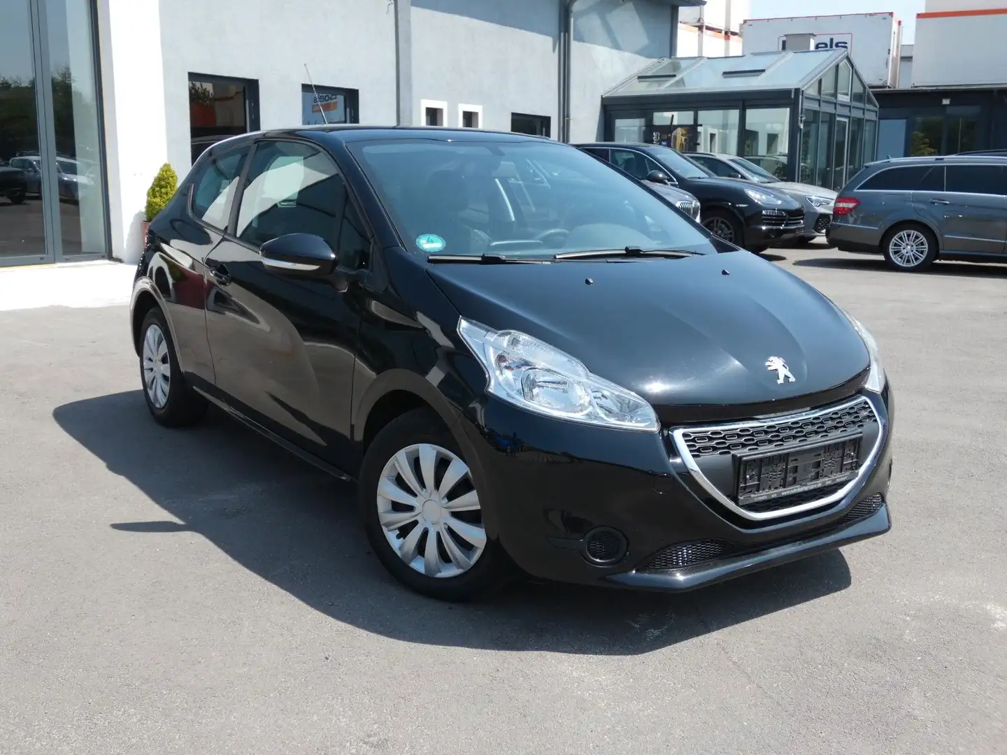 Peugeot 208 *Klima*Pdc*Tempomat* Schwarz - 2