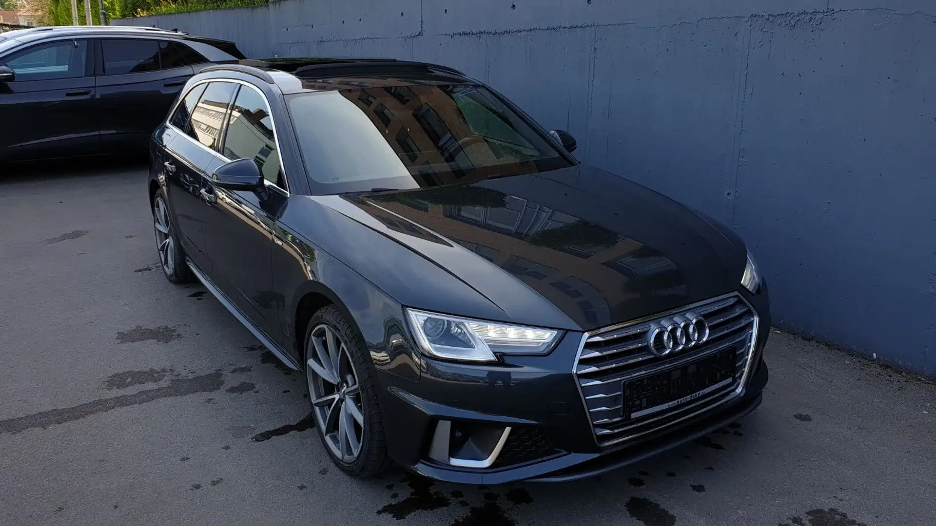 Audi A4 35 TDI S tronic * S line *Pano/Navi+/AHK/19 Gris - 2