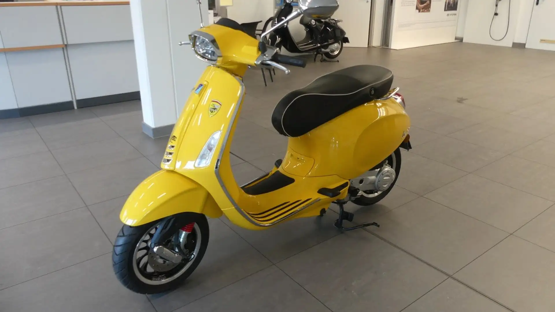 Vespa Sprint 50 4T 3V iGet Żółty - 2