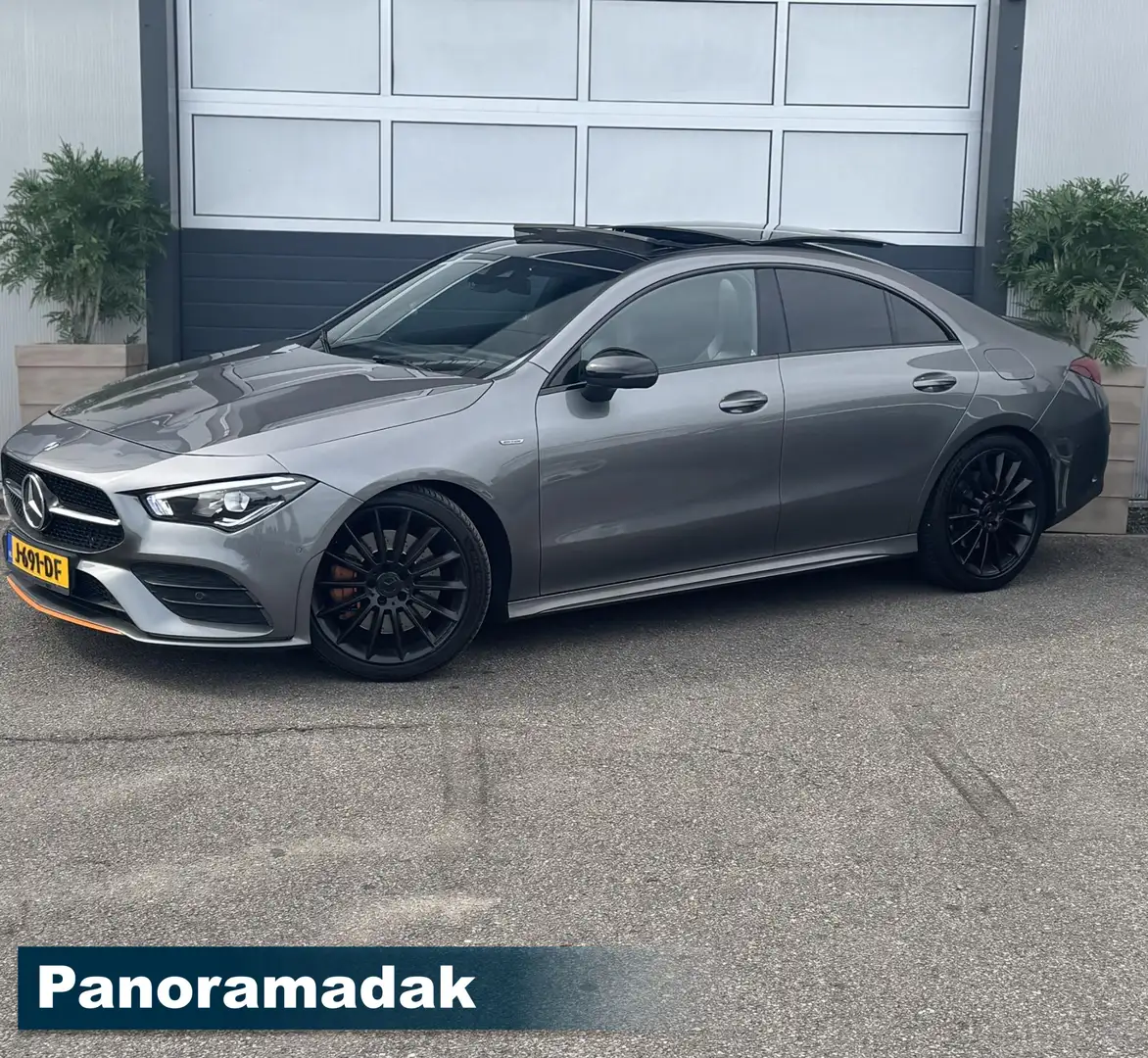 Mercedes-Benz CLA 220 Premium Plus / NAVI / PANO /GARANTIE / Gris - 2