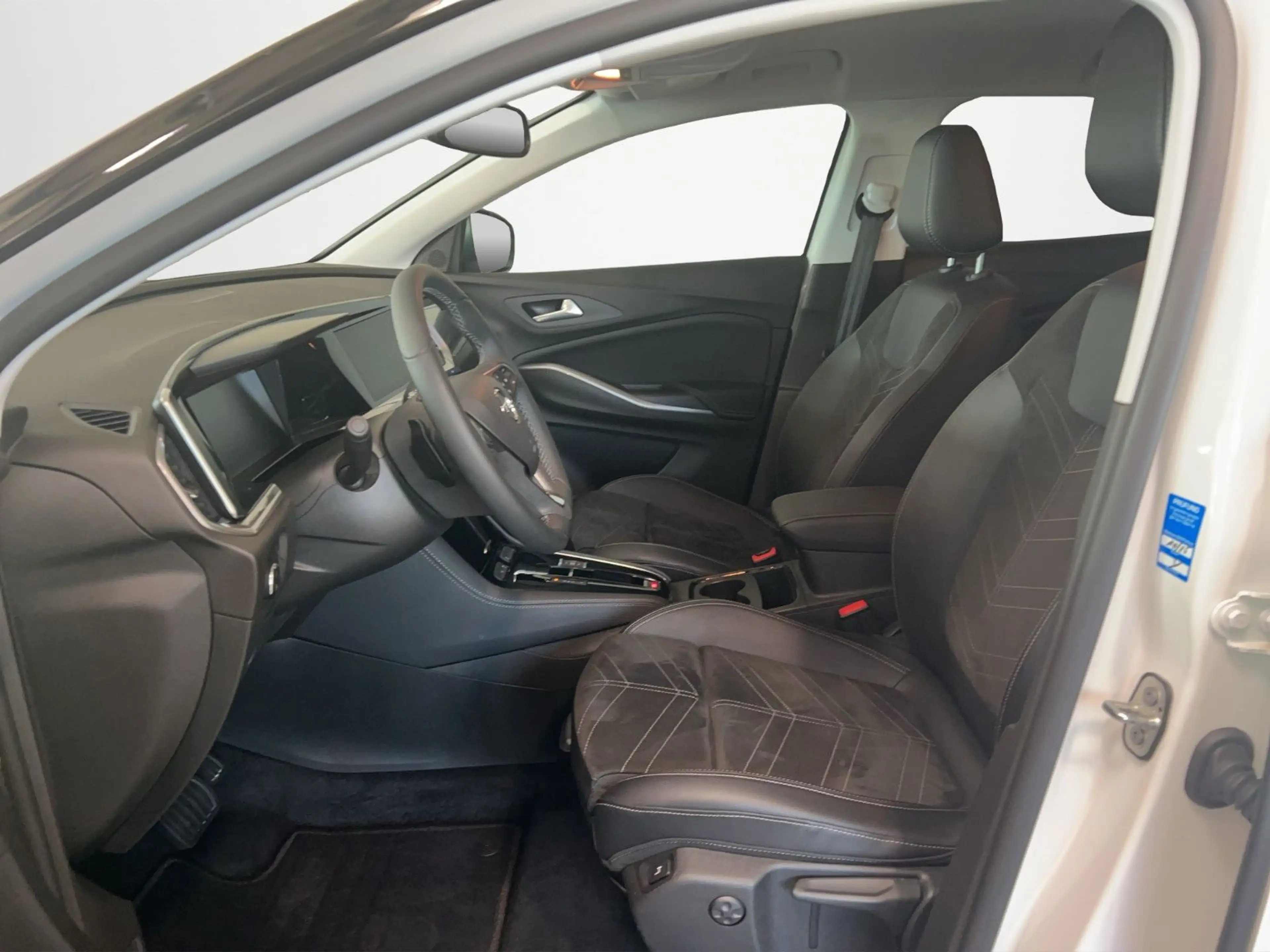 Opel Grandland X GSSHZ+LED-Pixel-Matrix+360°+App — photo 9