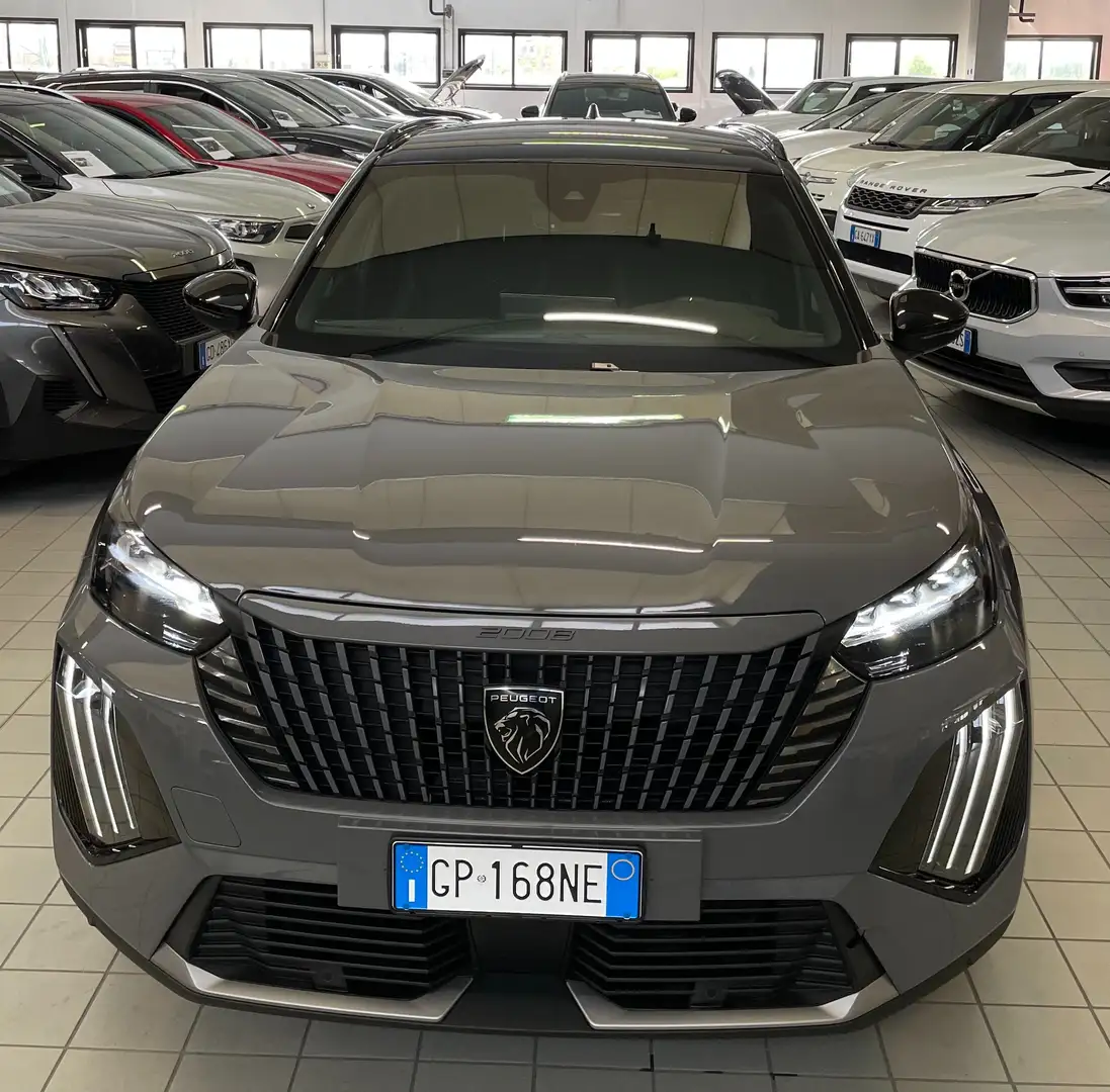 Peugeot e-2008 54 kWh GT First Edition *AZIENDALE* Grigio - 2
