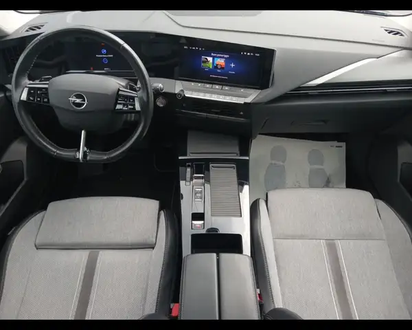 Opel Astra view 10