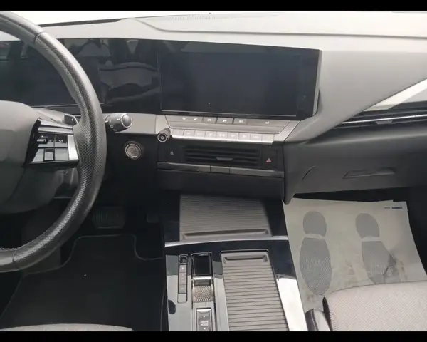 Opel Astra view 11