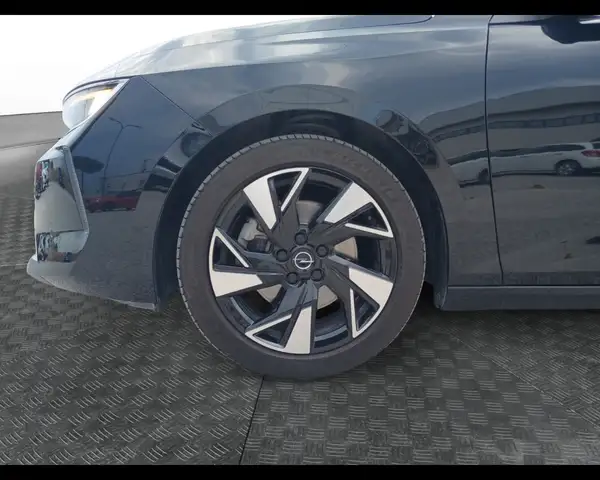 Opel Astra view 14