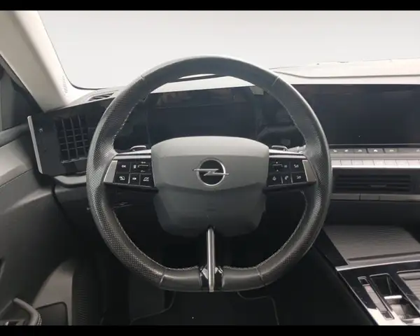 Opel Astra view 12