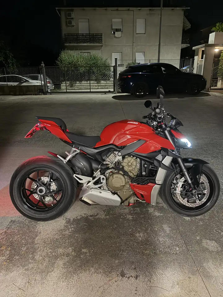 Ducati Streetfighter