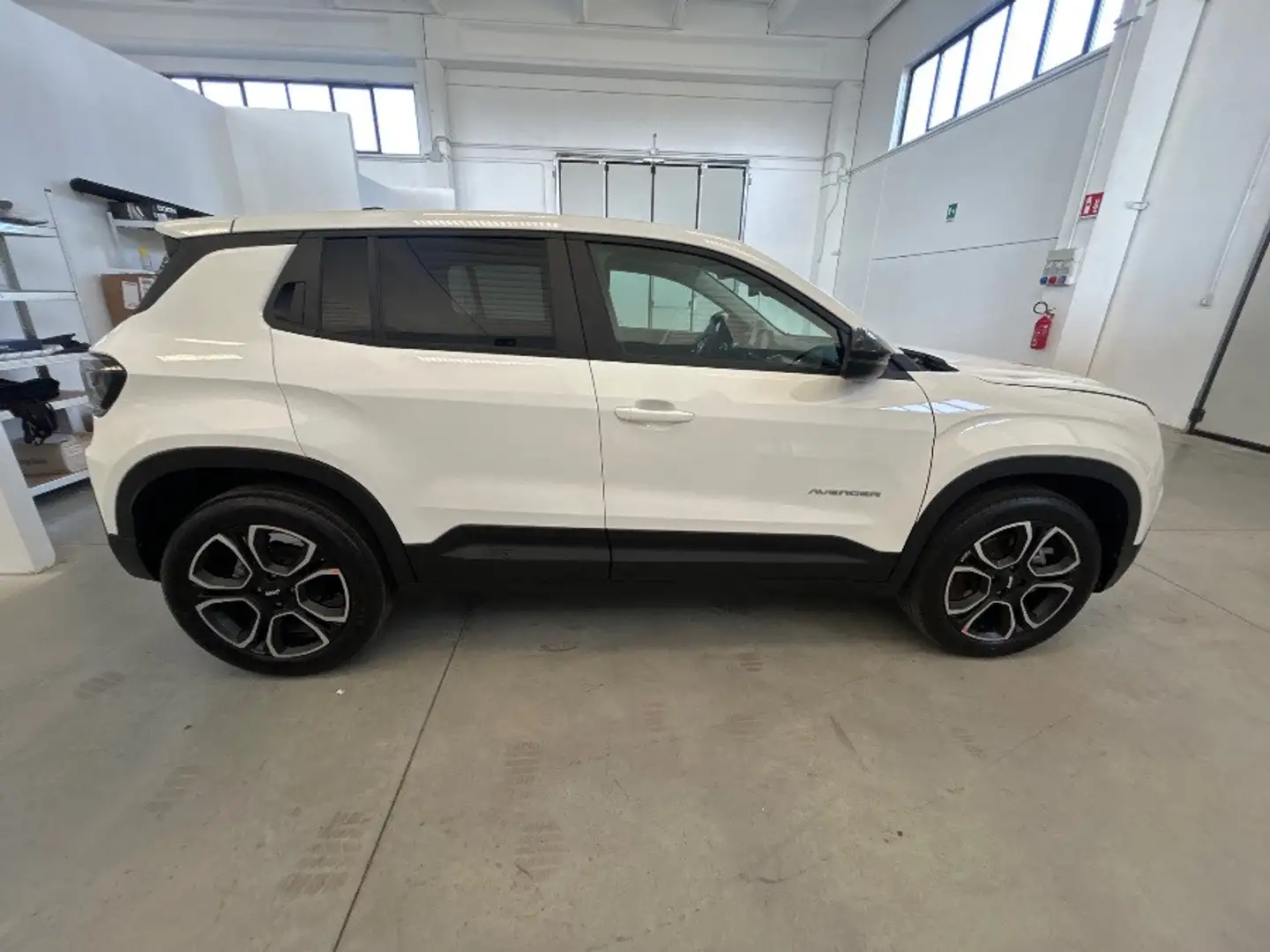 Jeep Avenger Summit 1.2 100cv EHYBRID KM0 PRONTA CONSEGNA - 1