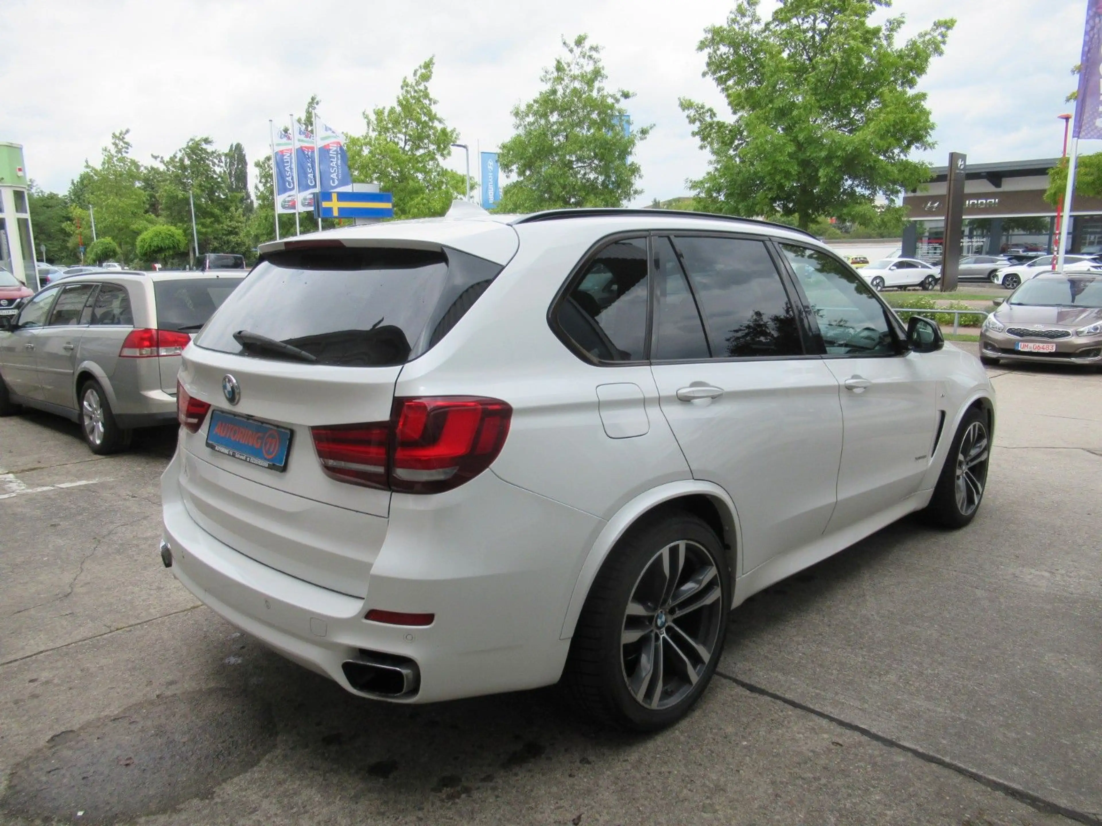BMW X5 50i M Sport M PAKET*PANO*HEAD UP*AHK*7 SITZER — photo 4
