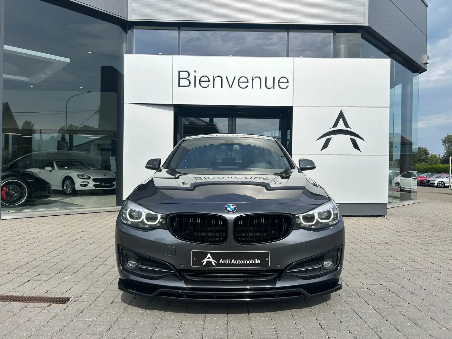 BMW 318 Gran Turismo d*SPORT*SIEGE CHAUFF*1 PROP*GARANTIE* Gris - 2
