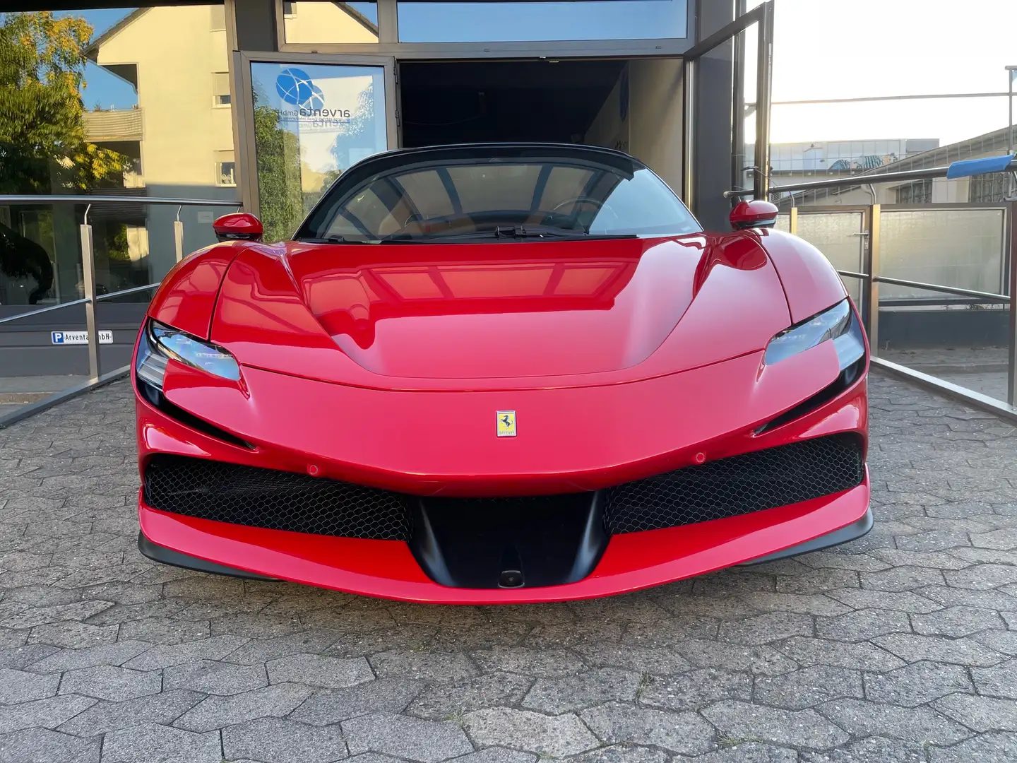 Ferrari SF90 Stradale LEDS|LIFTING|LOGO|360°CAMERA|CARPLAY|JBL|SOFORT Rouge - 2