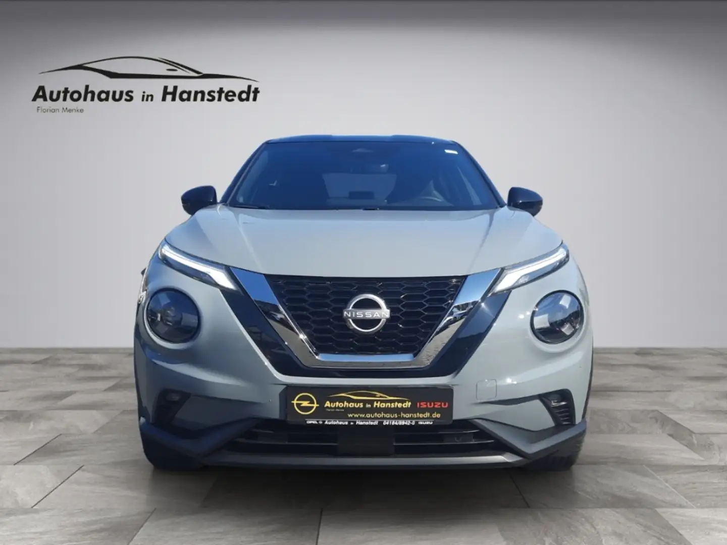 Nissan Juke 1.0 DIG-T N-Connecta 114PS 6 Gang LED Winterpaket Grijs - 2