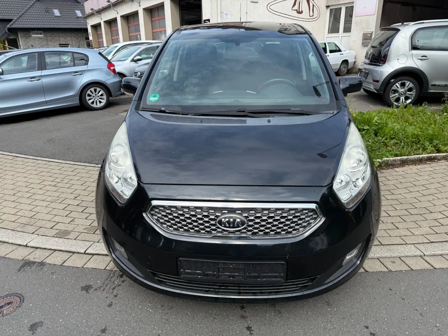 Kia Venga Black Collection KLIMAAUT.,PANO,SHZ,PDC crna - 2
