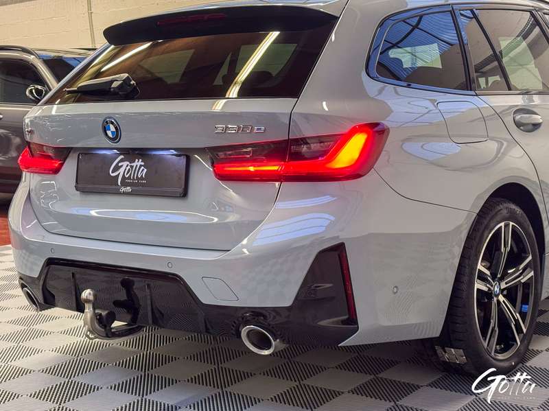 Photo du véhicule BMW 330