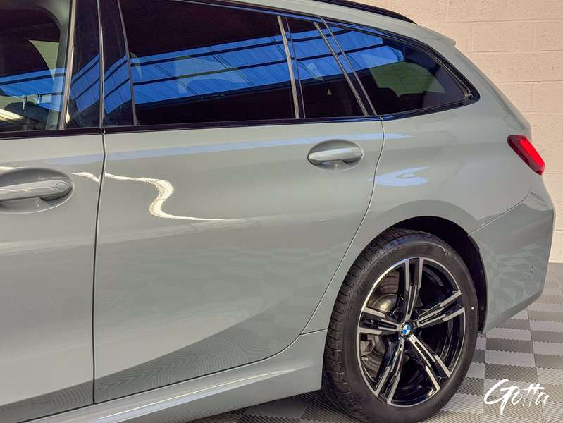 Photo du véhicule BMW 330