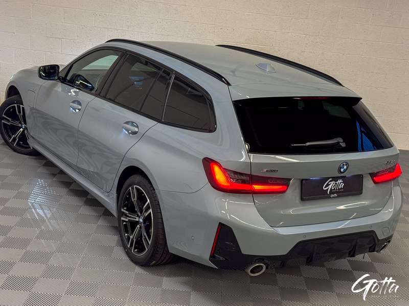 Photo du véhicule BMW 330