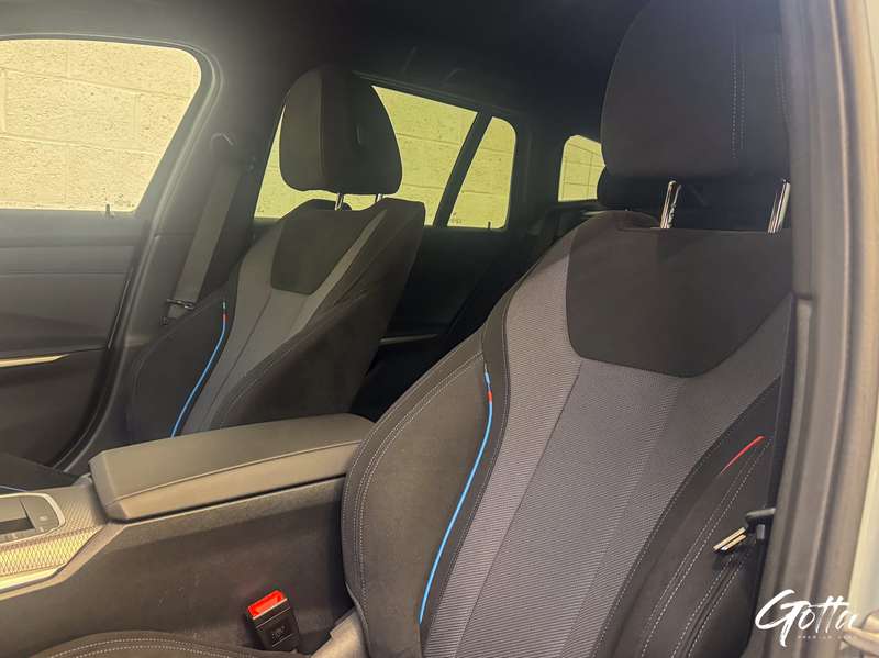 Photo du véhicule BMW 330