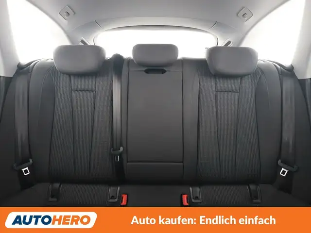 Audi A4 view 15