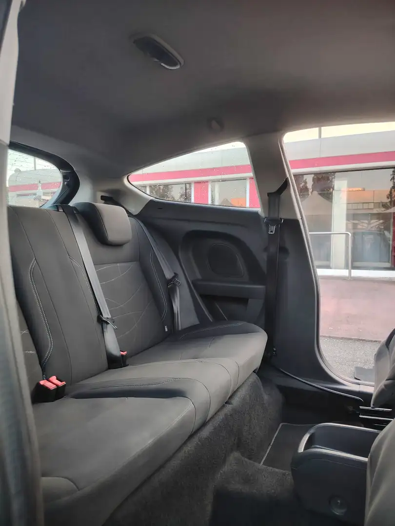 Ford Fiesta 1.3 Sport - 1