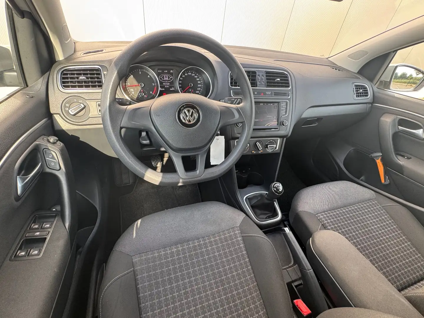 Volkswagen Polo 1.4 TDI * Cruise * AppleCarPlay * Grijs - 2