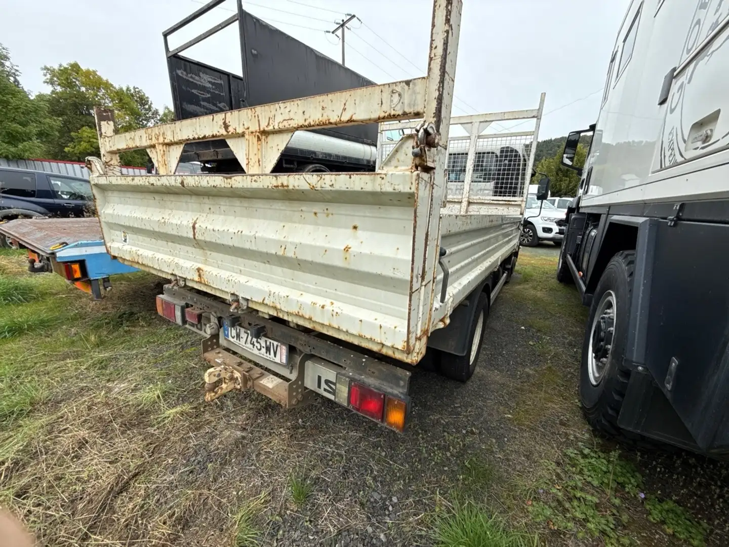 Isuzu Sonstige L 35 CREW EMPATTEMENT 30 Weiß - 2