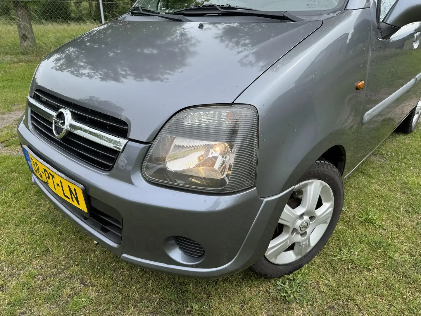 Opel Agila 1.2-16V Maxx | AIRCO | APK 2-2026! | GOEDKOOP RIJD Gris - 2