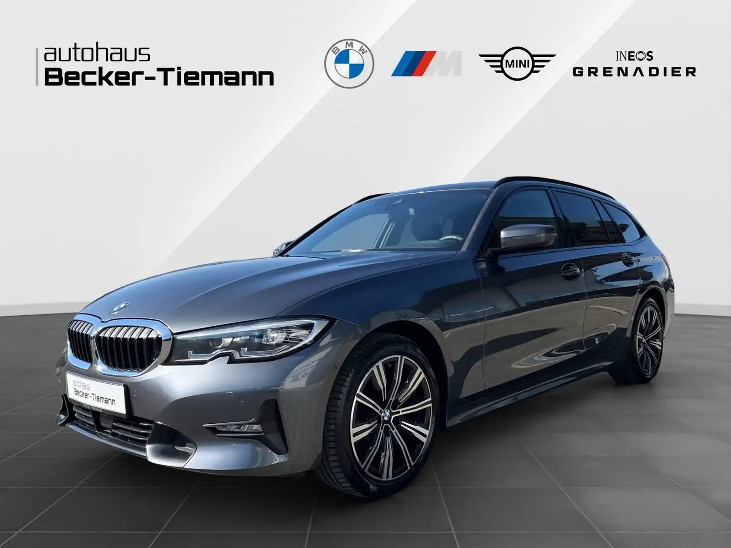 BMW 320 d xDrive Touring Sport Line ACC HiFi RFK LED Grijs - 1