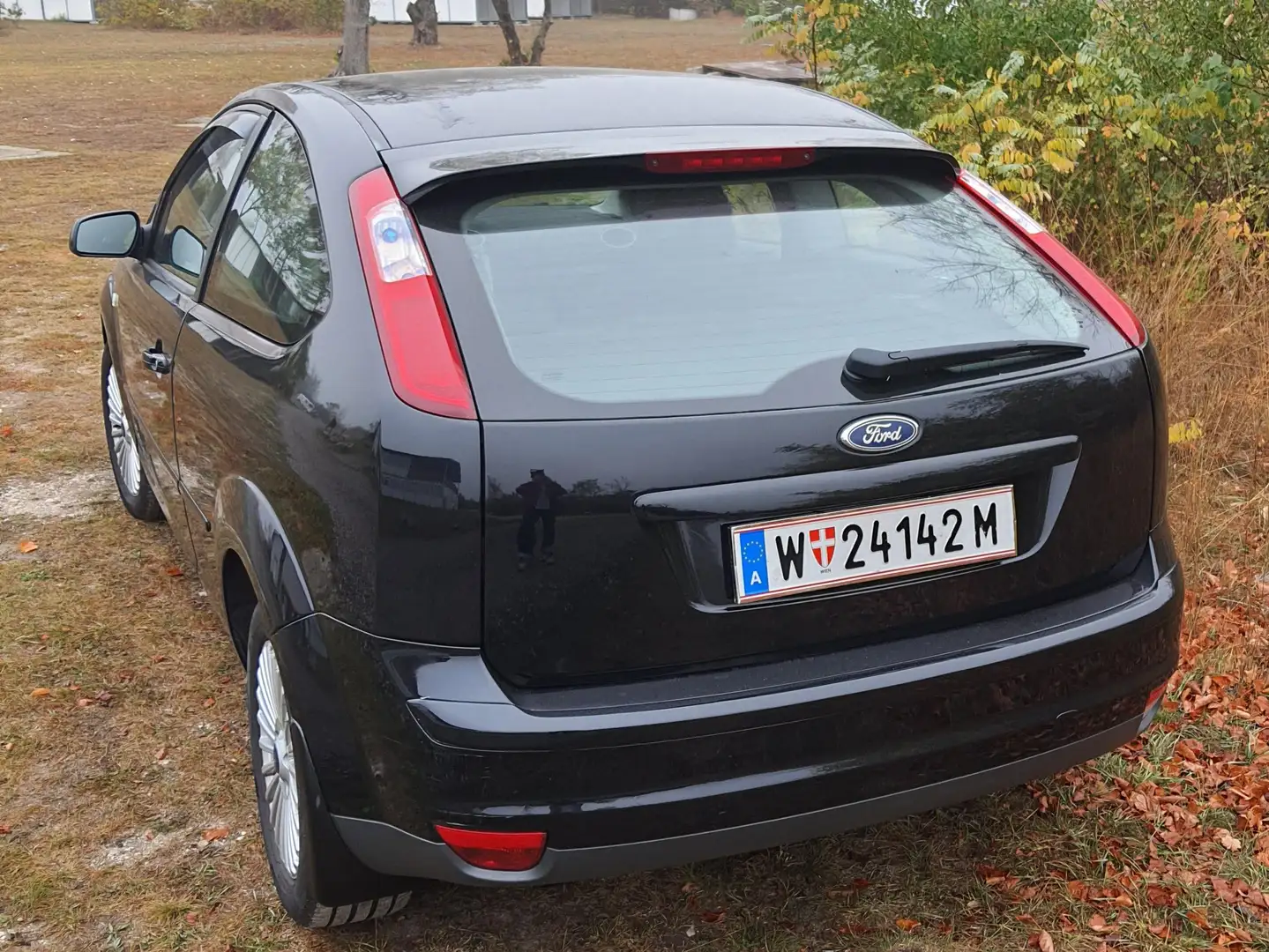 Ford Focus Focus Coupé Trend+ 1,6 TDCi Trend+ Schwarz - 2