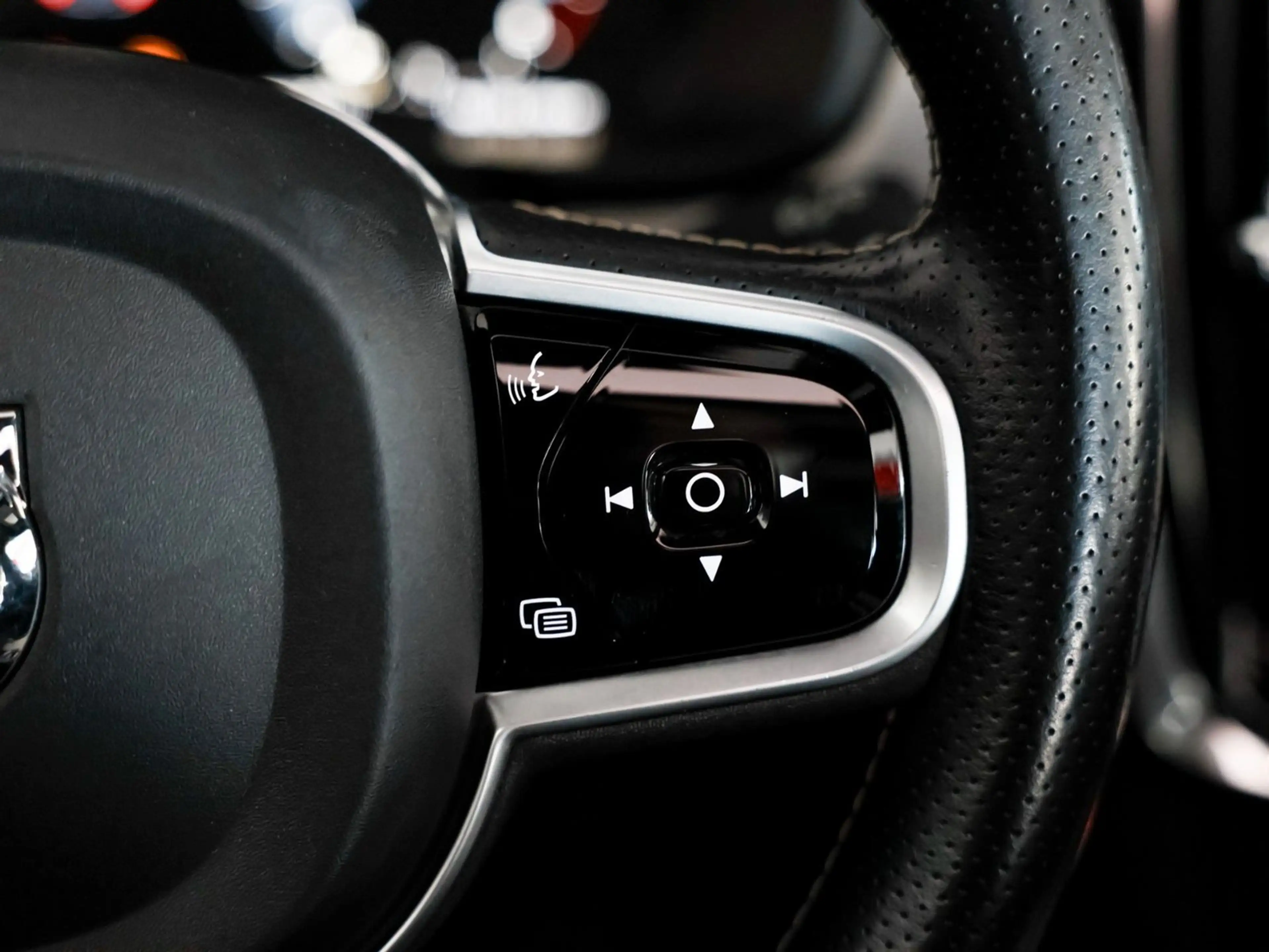 Volvo V90 R Design **VOLLAUSSTATTUNG** — photo 12