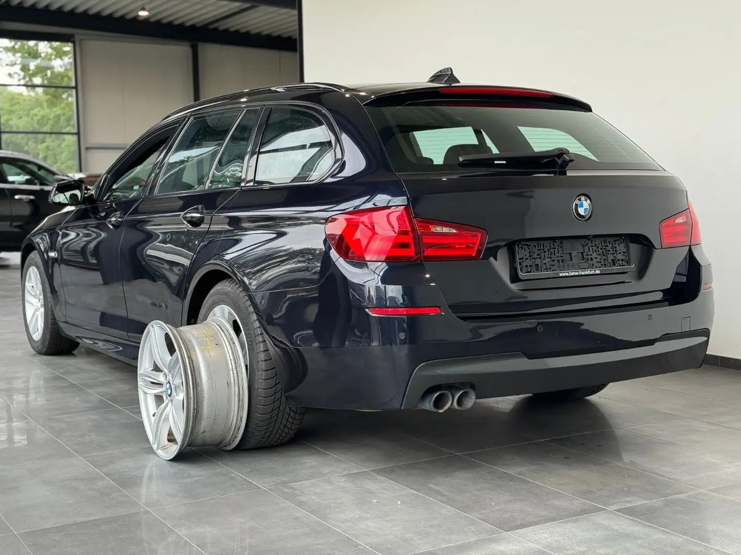 BMW 530 5 Touring 530 d M-SportpaketPanoHead-UP Bi-Xenon Schwarz - 2