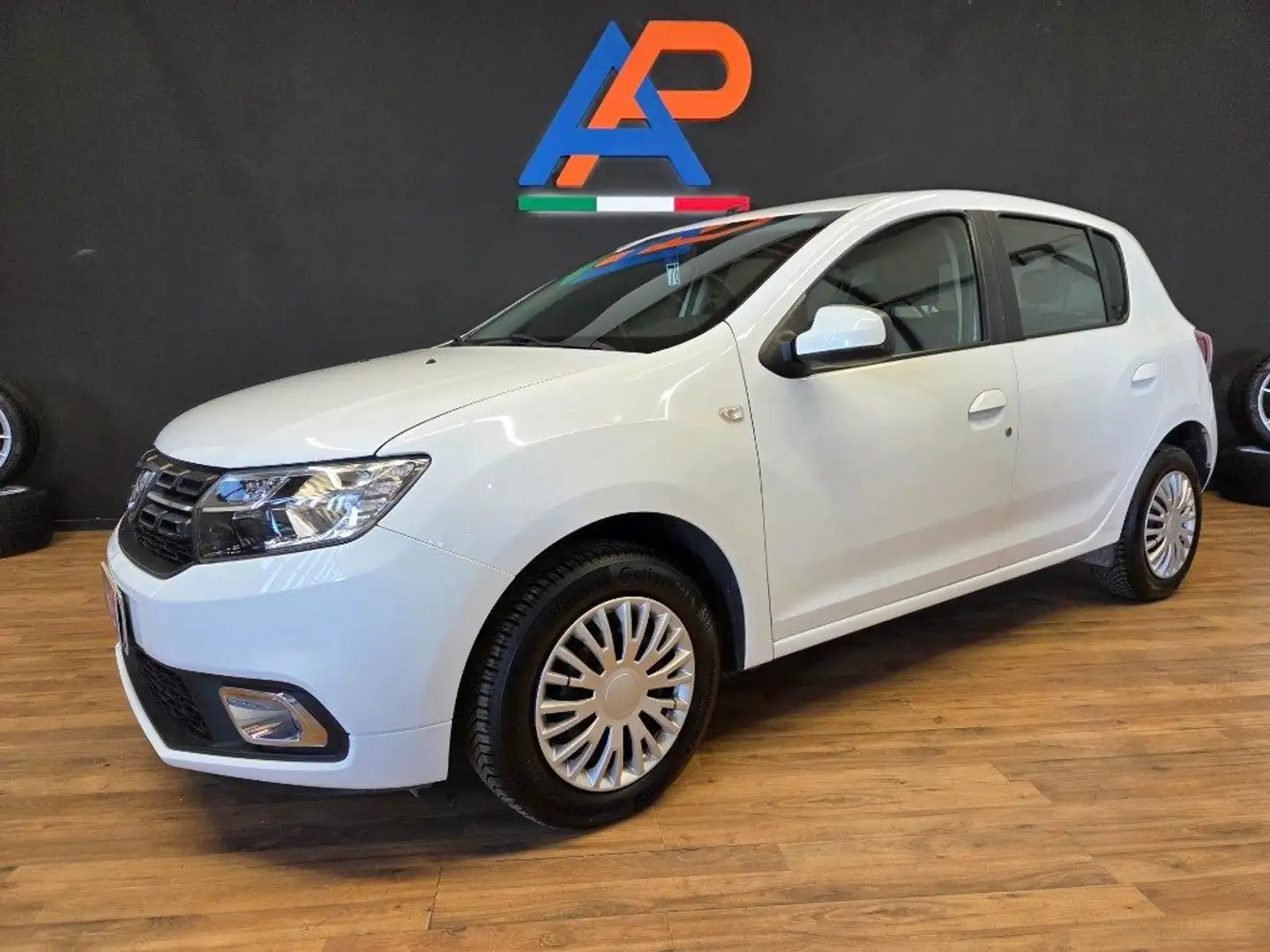 Dacia Sandero 0.9 TCe 12V 90CV Start&Stop Comfort Bianco - 1