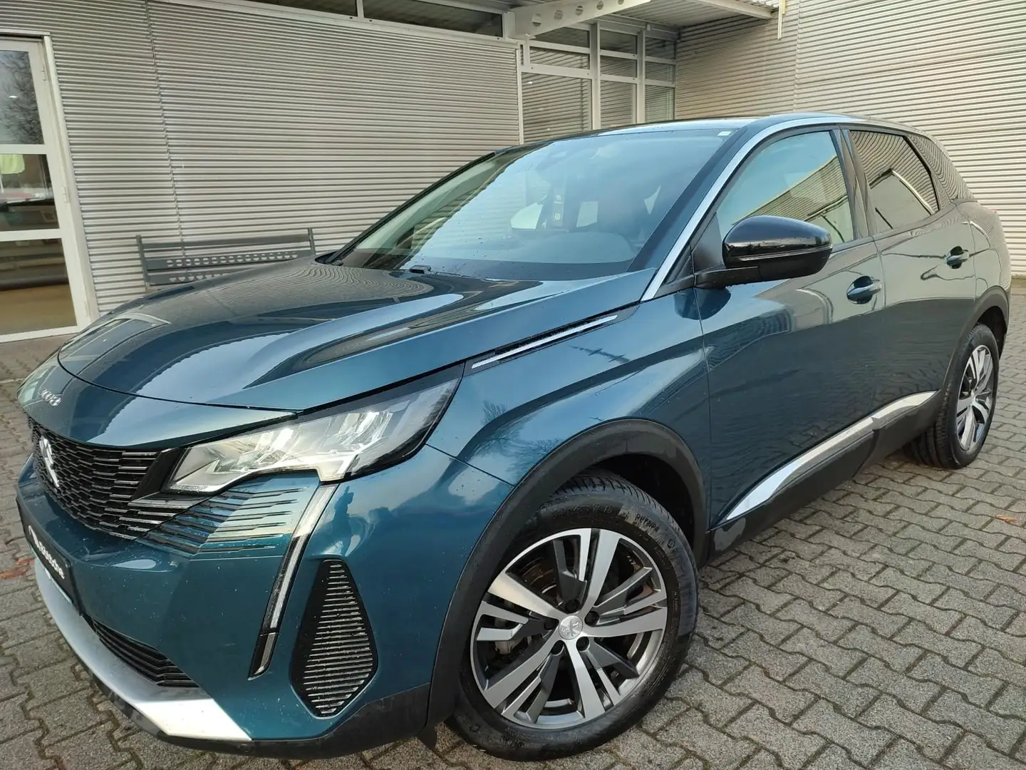 Peugeot 3008 1.5 Blue-HDI FAP,SHZ,Klima,Navi,PDC,Kamera,AHK abn Blauw - 2