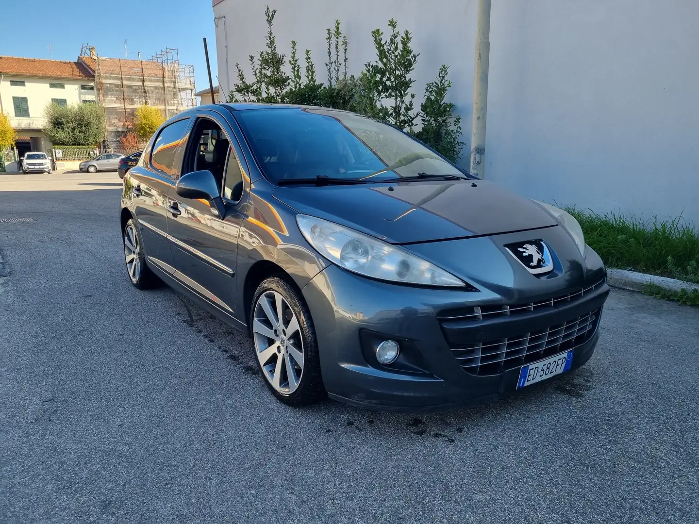Peugeot 207 5p 1.6 thp 16v Feline 156cv - 1