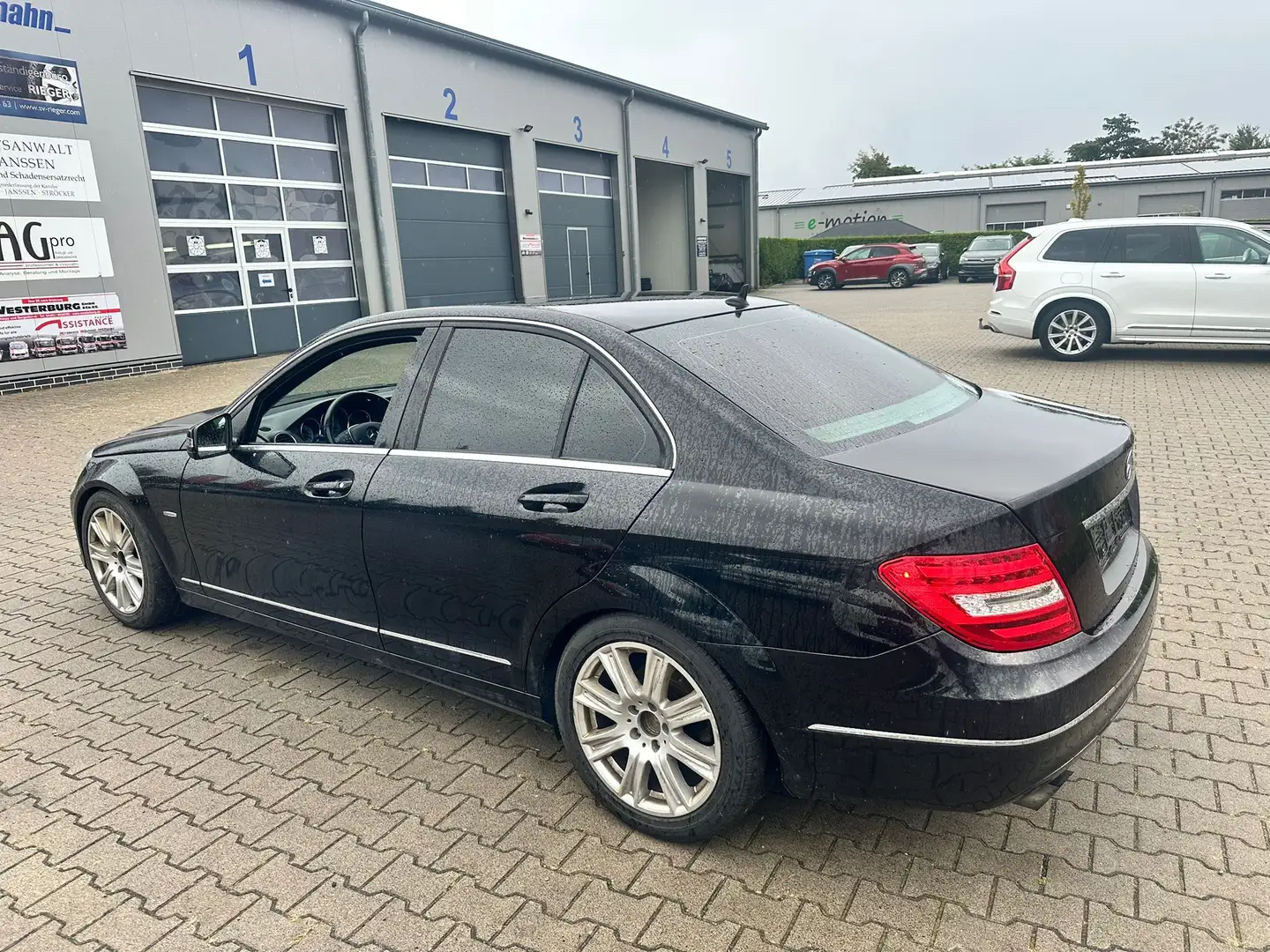 Mercedes-Benz C 200 C 200 CDI BlueEfficiency Avantgarde Schwarz - 2