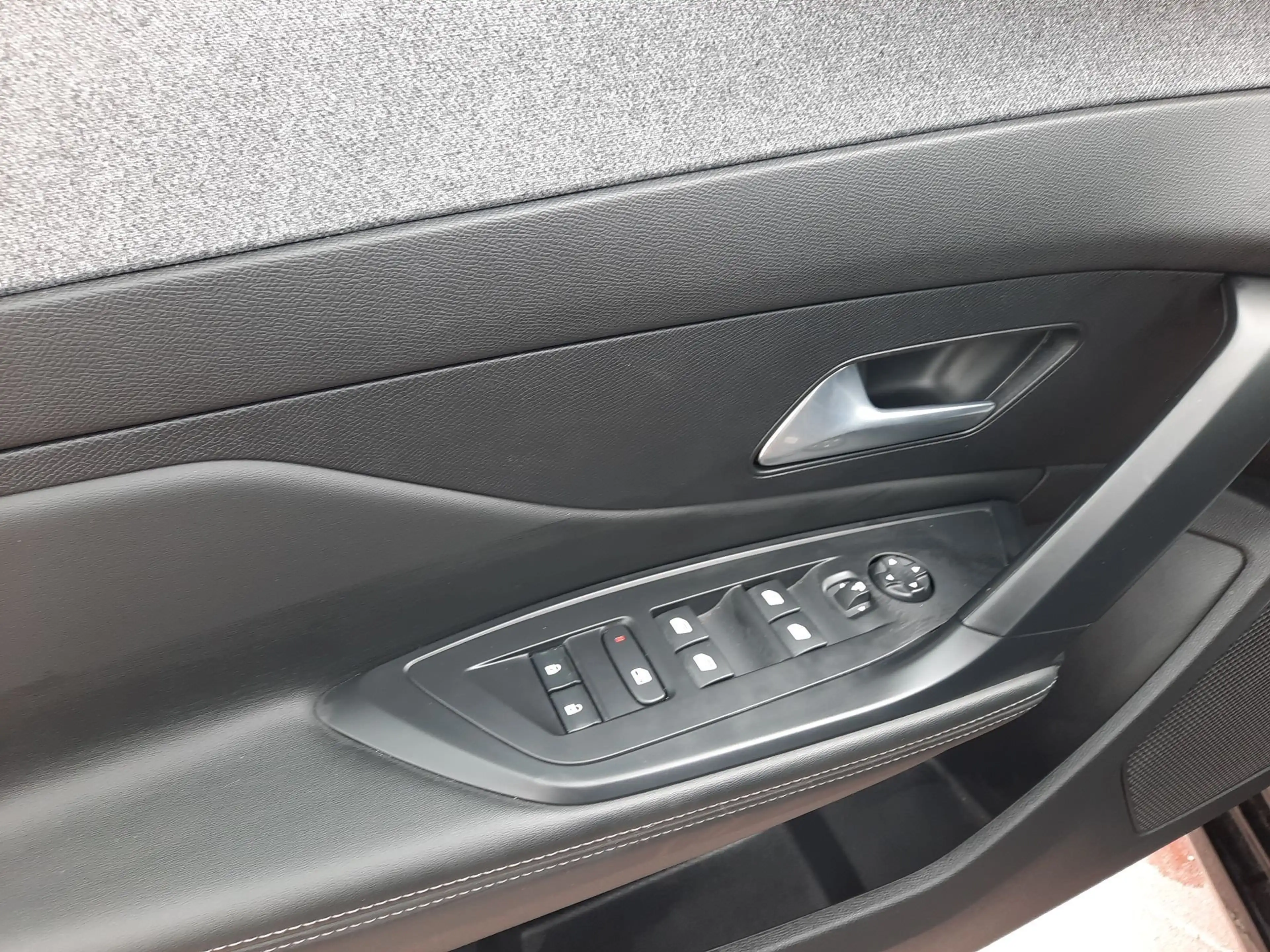 Peugeot 308 SW 1.5 BlueHDi 130 Allure ACC LED Kam. Navi — photo 15