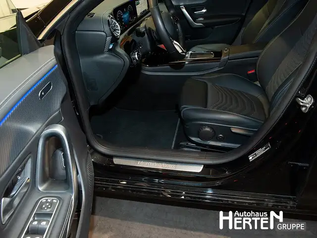 Mercedes-Benz CLA view 12