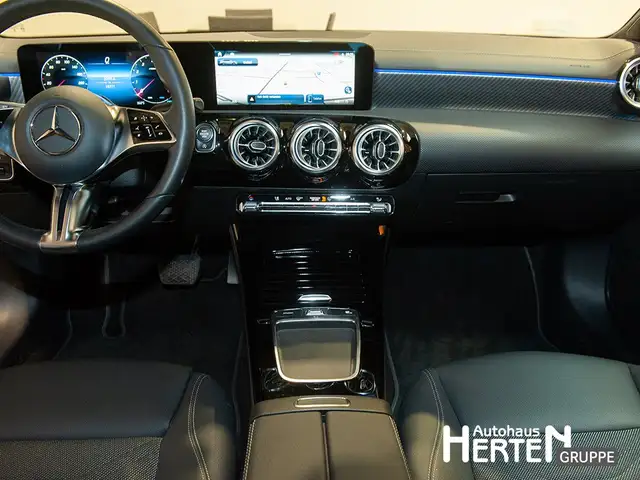 Mercedes-Benz CLA view 10