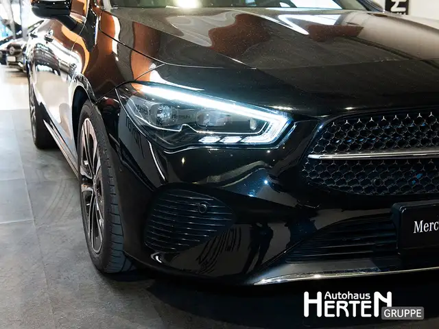 Mercedes-Benz CLA view 13