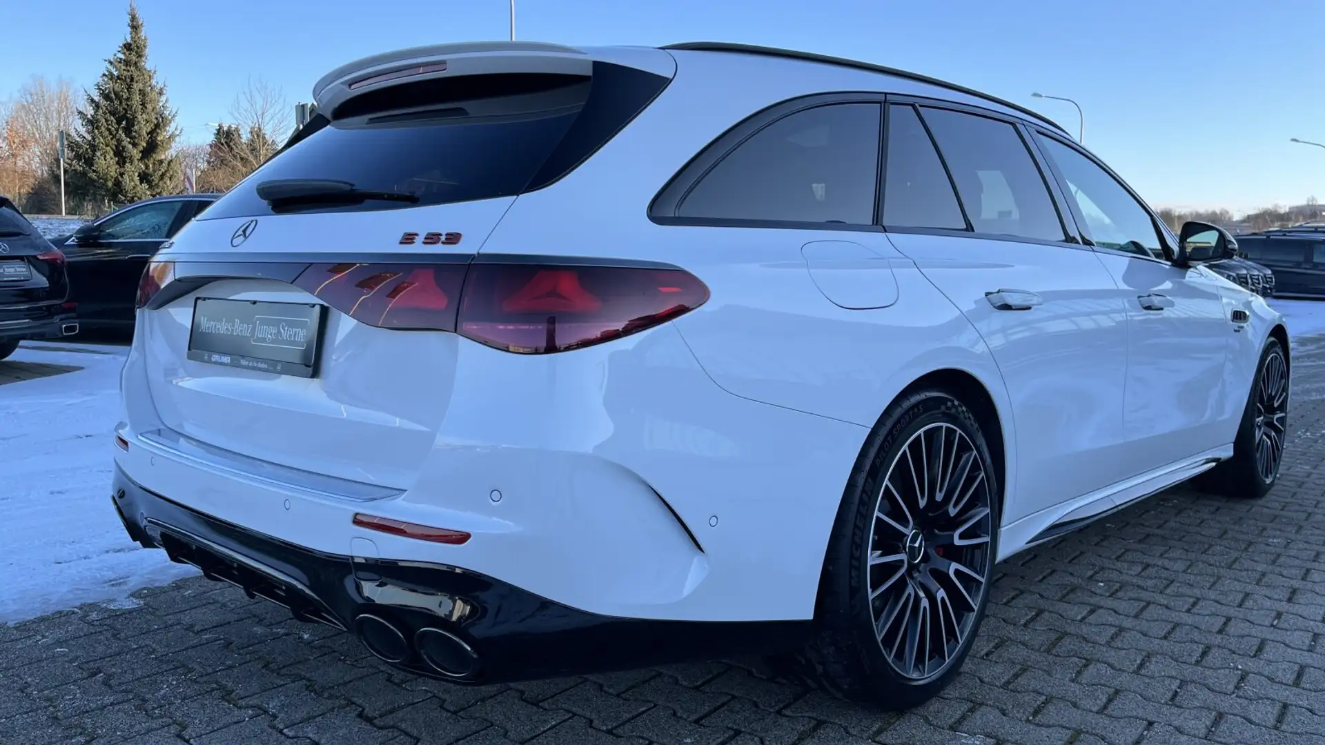 Mercedes-Benz E 53 AMG Mercedes-AMG E 53 4M+ T AHK+HUD+Pano+Burm+Distr+ Blanc - 2