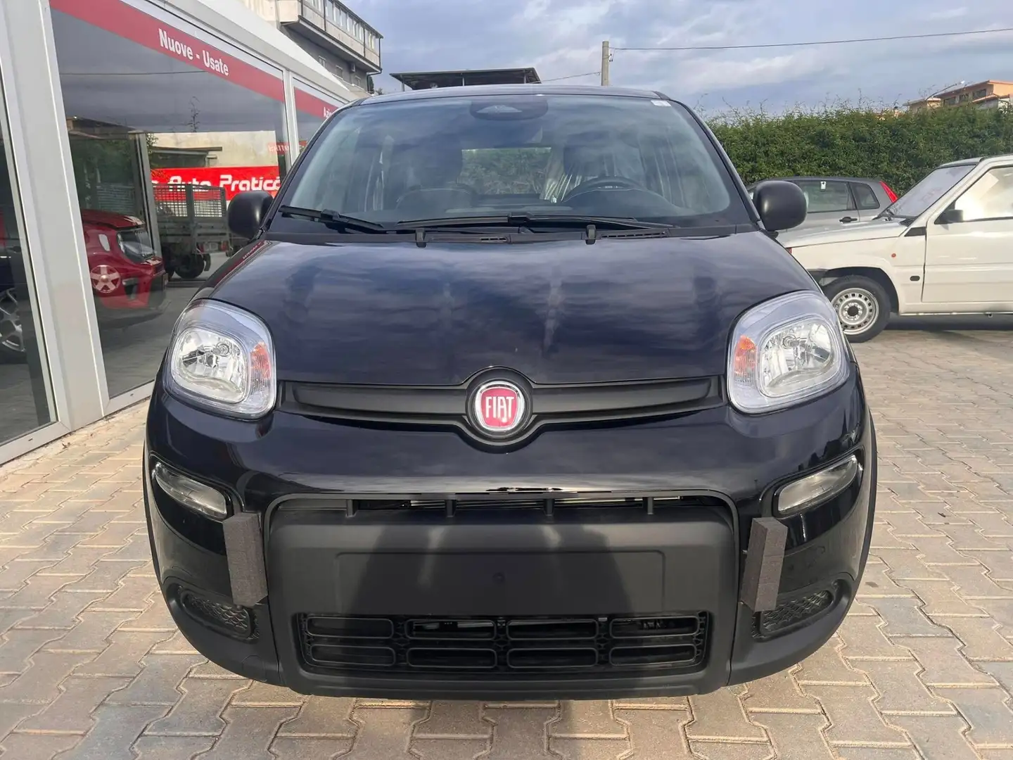 Fiat Panda 1.0 FireFly S&S Hybrid Pandina Nero - 2