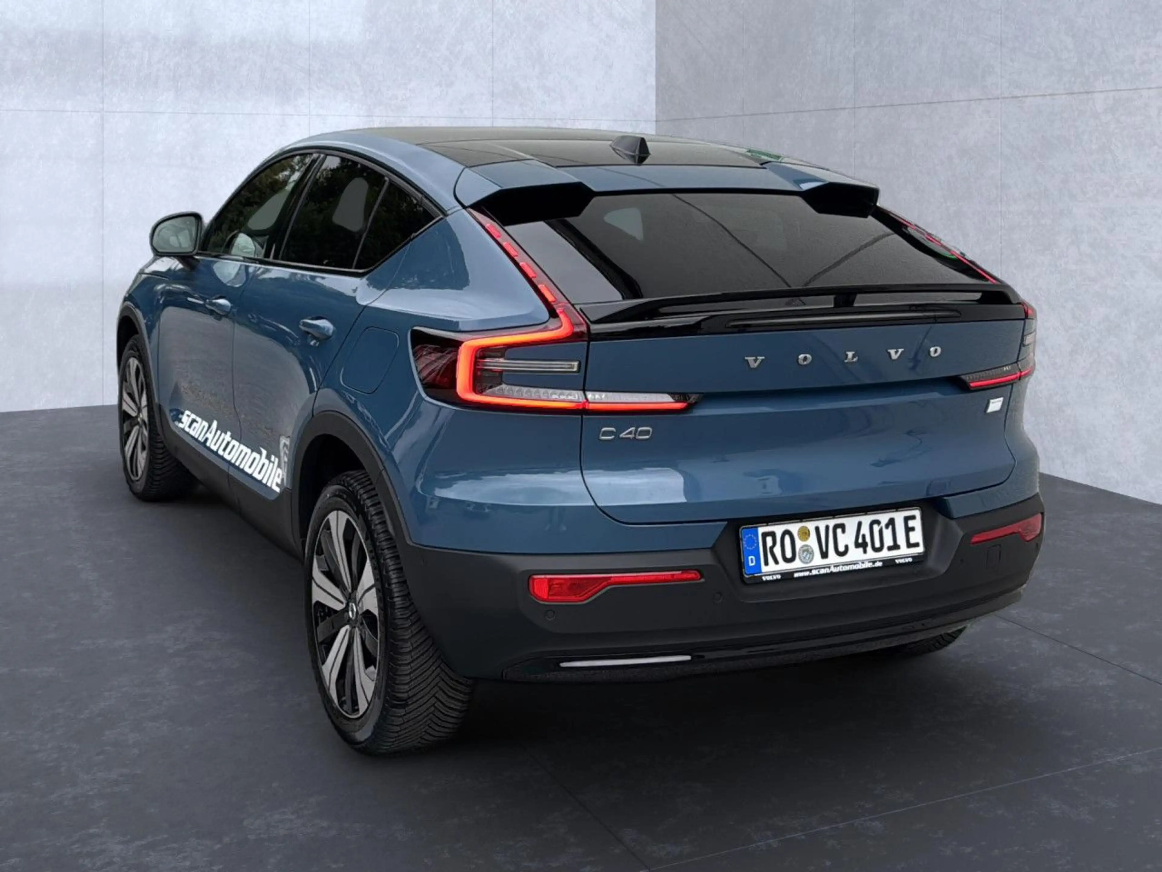 Volvo C40 Ultimate Recharge Pure Electric 2WD Bluetooth — photo 3