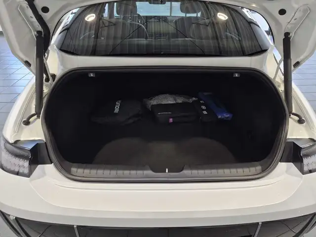 Hyundai Ioniq 6 view 6