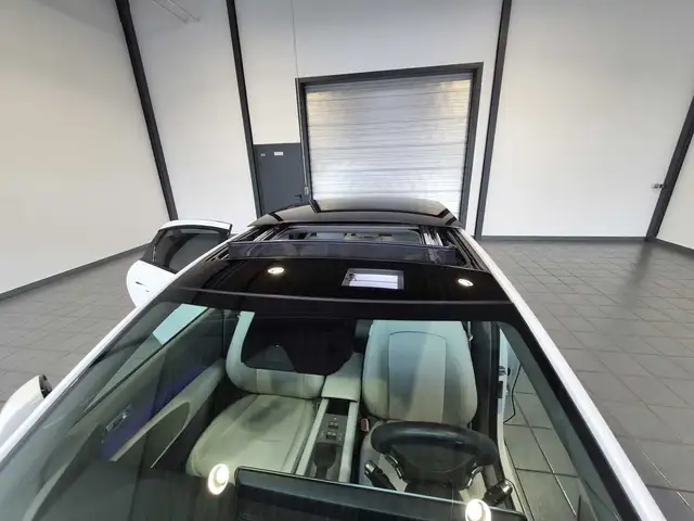 Hyundai Ioniq 6 view 15