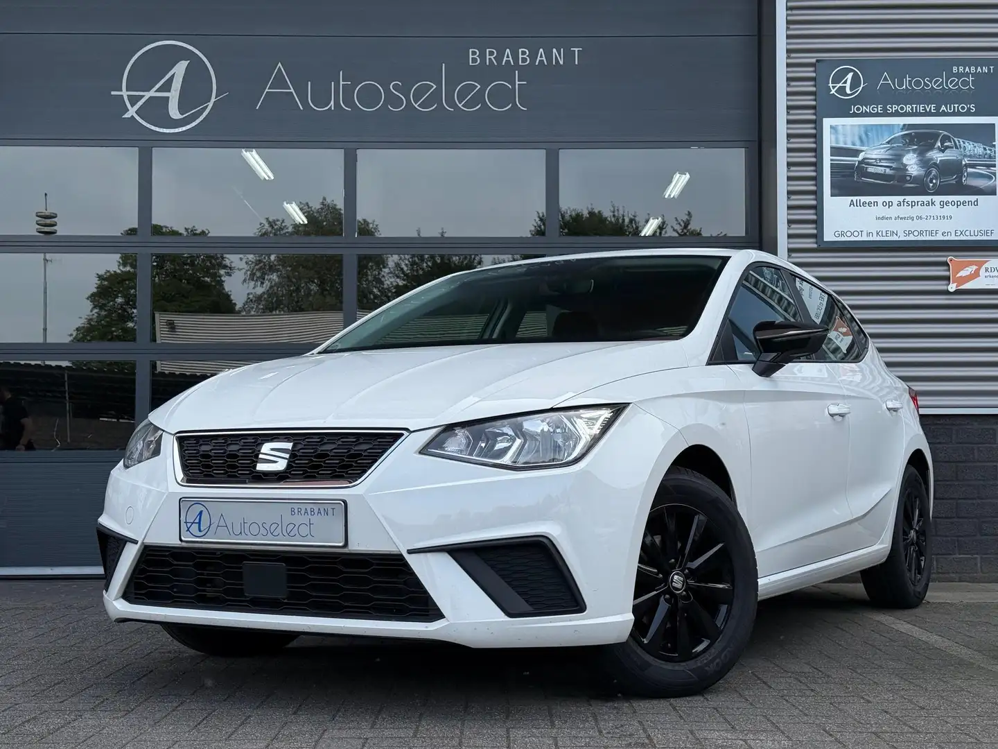 SEAT Ibiza 1.0 TSI Style Airco Bluetooth PDC Bianco - 1